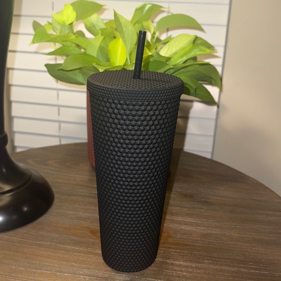 Starbucks Matte Black Tumbler Studded Venti 24 oz Cold Cup With Straw - Picture 4 of 8